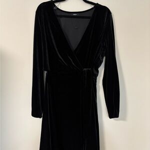 Mexx Black Velvet Long Sleeve Dress